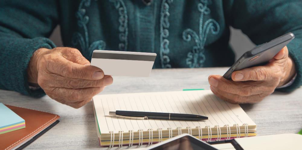 امتثال مالي مضمون للوائح القطرية